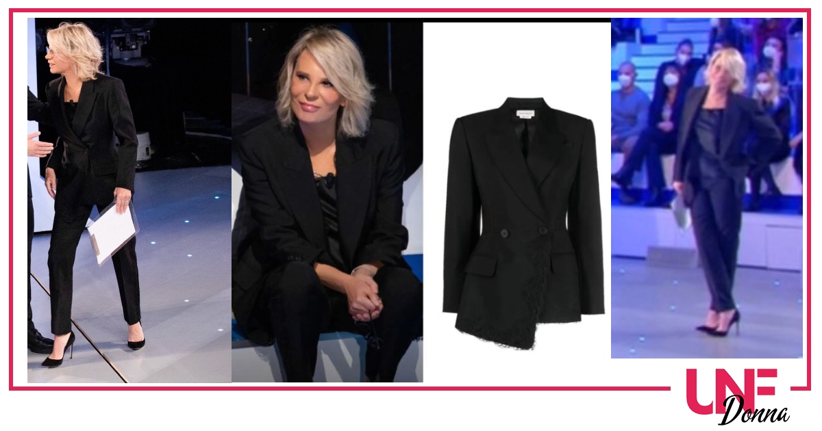 maria de filippi completo nero